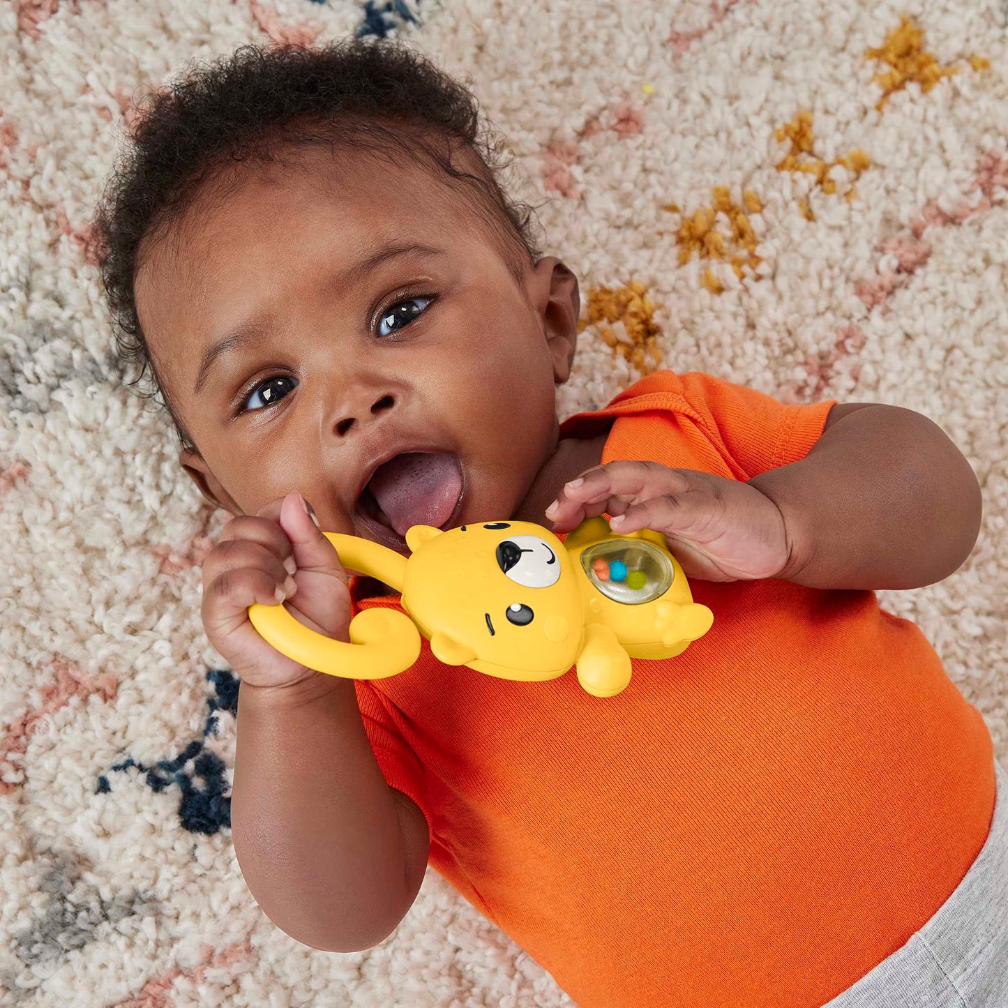 Fisher-Price Baby Sonaja para Beb¨¦s Sensimals Nutria
