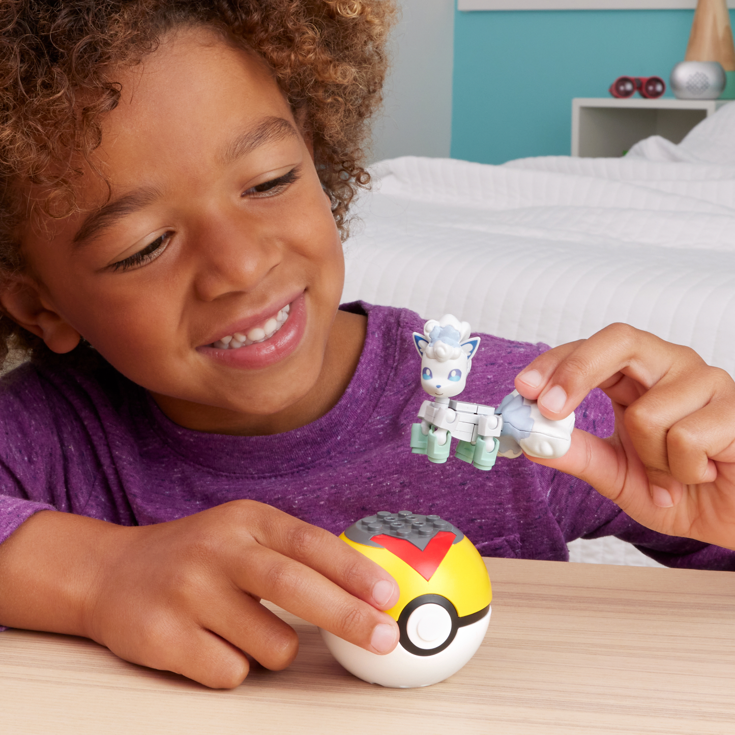 MEGA Pok¨¦mon Alolan Vulpix Building Toy Kit, Poseable Action Figure (28 Pieces) For Kids