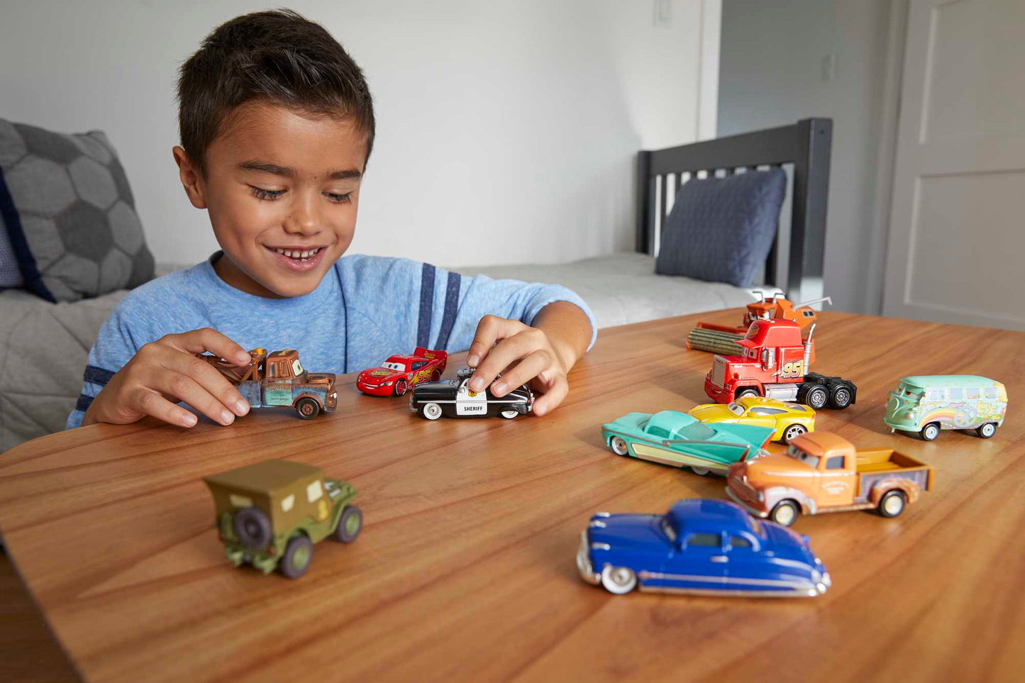 Cars de Disney y Pixar Diecast Veh¨ªculo de Juguete Jackson Storm